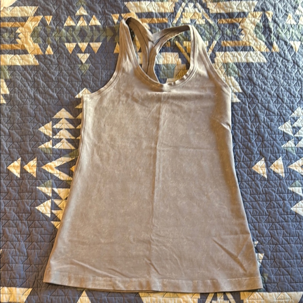 EUC women’s lululemon cool racerback size 6